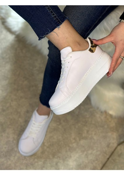 Imershoes Günlük Kadın Sneaker Bağcıklı Hafif Kalın Yüksek Tabanlı Leopar Detaylı Yürüyüş Spor Ayakkabı 065