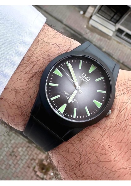 erkek Su Geçirmez Plastik Kordon Kol Saati