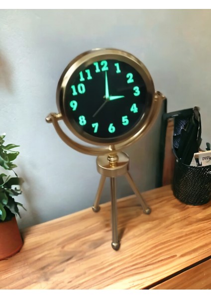 Gold Metal Fosforlu Gece Görünen Parlayan Ofis Salon Ayaklı Masa Saati modelleri