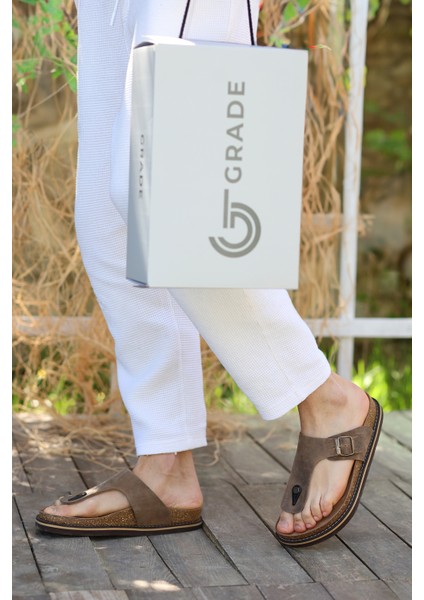 Hakiki Crazy Deri Eva Taban Parmak Arası Toka Detaylı Ortopedik Tasarım Erkek Terlik Sandalet fiyatları