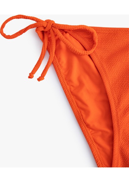 Bikini Altı Yanları Bağlamalı Dokulu Normal Bel