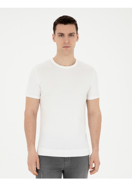 Erkek Beyaz Slim Fit Bisiklet Yaka Triko Tişört 50287450-VR013