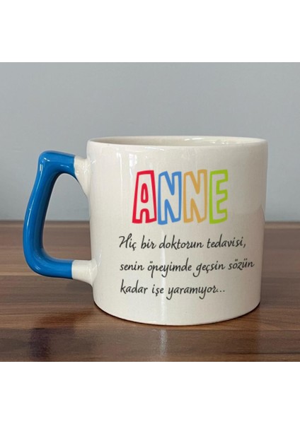 Anne Hiç Bir Doktorun Tedavisi Baskılı Mavi Kulplu D Kupa fiyatları
