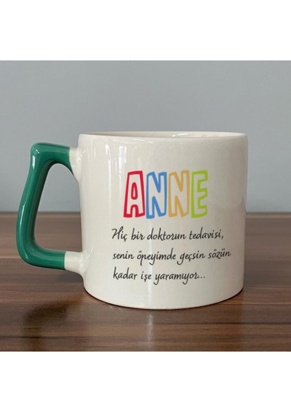 Anne Hiç Bir Doktorun Tedavisi Baskılı Yeşil Kulplu D Kupa fiyatları