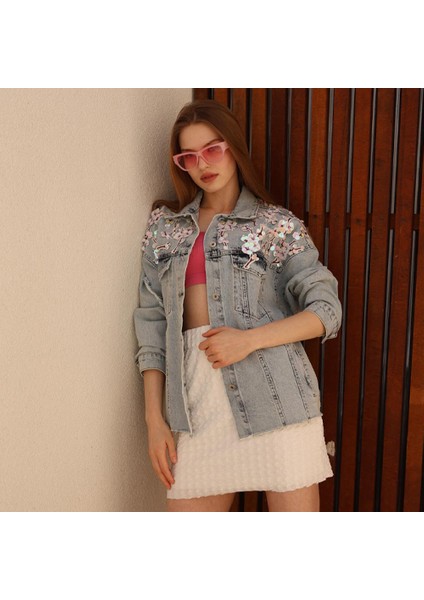 Çiçek Pul Işlemeli Regular Fit Uzun Kollu Düğmeli Tasarım Denim Jean Kot Ceket