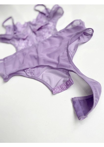 Brode Detaylı Bodysuit fırsatları