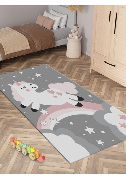 Pegasus Desenli Halı Yıkanabilir Kaymaz Taban Çocuk Odası