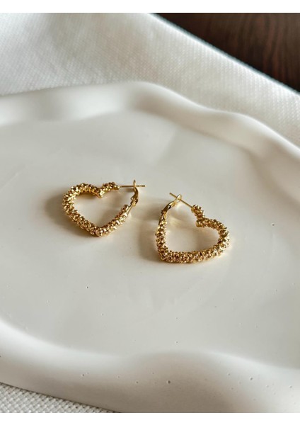 Kadın Tırtıklı Kalp Küpe