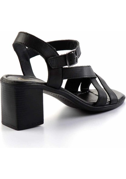 Siyah Hakiki Deri Kadın Klasik Topuklu Ayakkabı K05357024103 modelleri