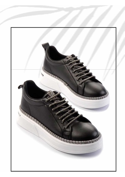 Siyah Kadın Sneaker K01377023709