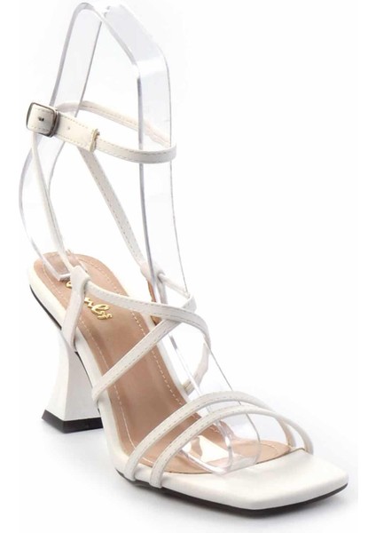 Beyaz Kadın Klasik Topuklu Ayakkabı K05726441009 fiyatları