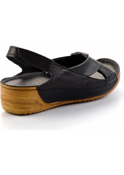 Siyah Hakiki Deri Kadın Sandalet K05331022503 modelleri