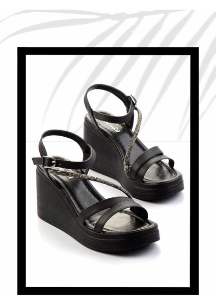 Siyah Kadın Sandalet K05823023609