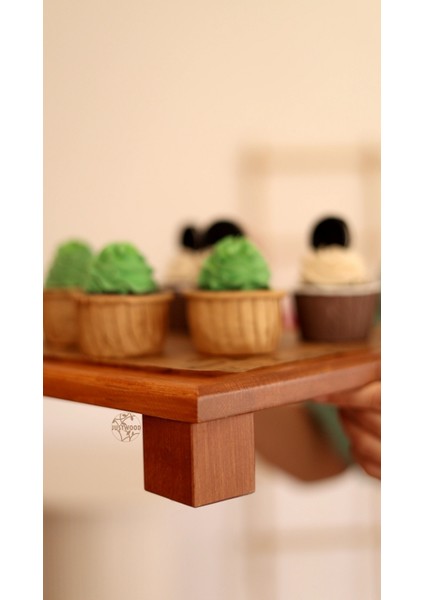 2 Li Tityos Küp Ayaklı 25X25 cm ve 30X30 cm Ahşap Kare Pasta Sunum Servis Tabağı indirimleri
