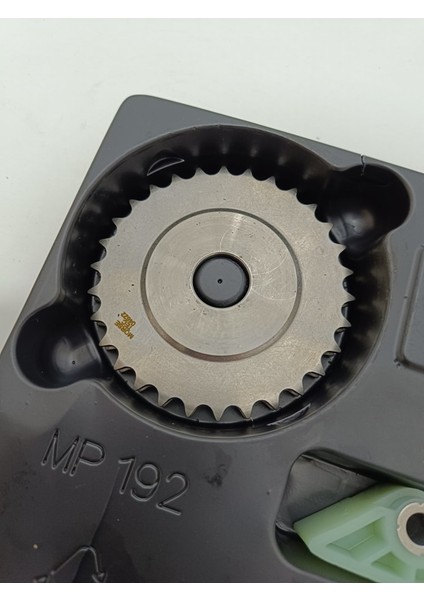 Cnh Iveco 3.0 Hdı Mazot Pompası Alt Zincir Takımı 5802009661 modelleri