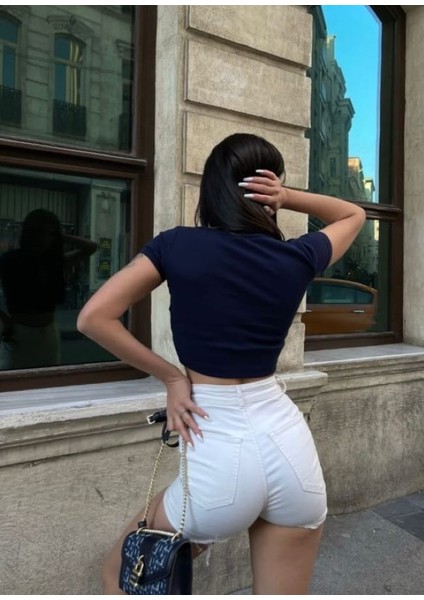 Ejderha Baskılı Cropt-Shirt modelleri