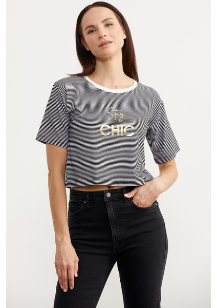 Parlak Baskılı Çizgili Crop T-Shirt - Siyah fiyatları