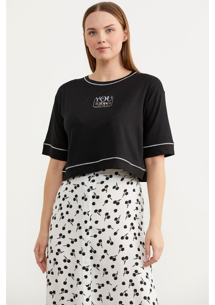 Sim Detaylı Oversize Crop T-Shirt - Siyah modelleri