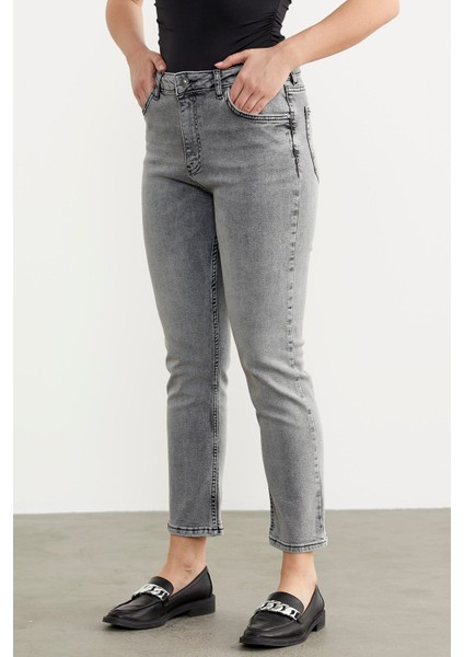 Straight Comfort Fit Jean Pantolon - Açık Gri indirimleri