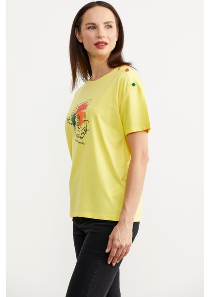 Omuz Düğme Detaylı Baskılı T-Shirt - Sarı fırsatları