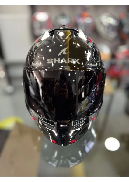 Skwal I3 Linik Parlak Siyah Kırmızı Ledli Kask Şeffaf Vizörlü modelleri