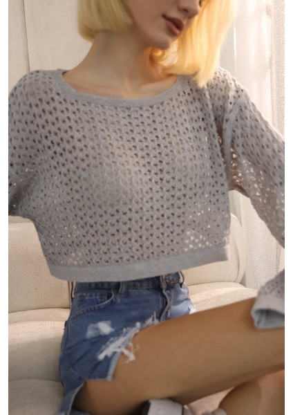 Gri Ajurlu Triko Crop