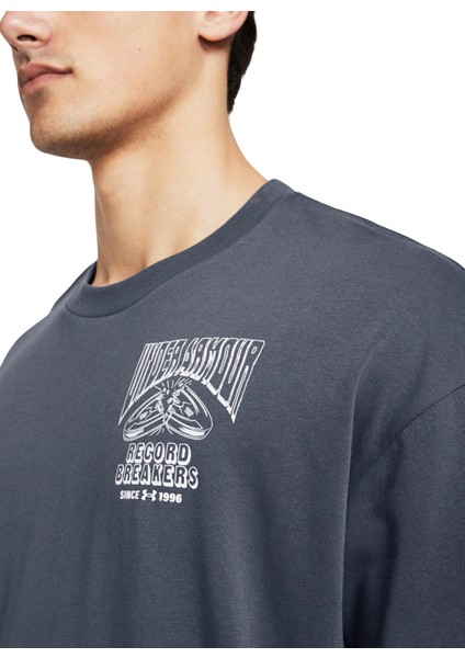 1382857-044 Ua Hw Record Breakers S Antrasit Erkek Bisiklet Yaka Oversize T-Shirt
