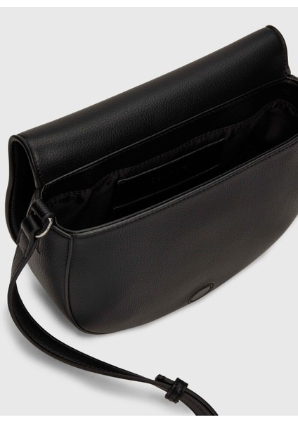 Siyah Kadın 18X24X7 cm Çapraz Çanta K60K611679BEH modelleri