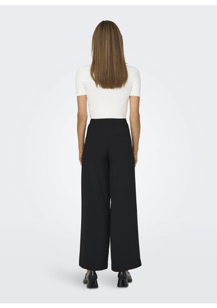 O Yaka Düz Beyaz Kadın T-Shirt Onlkaı Ss Crop O-Neck Cc Knt modelleri