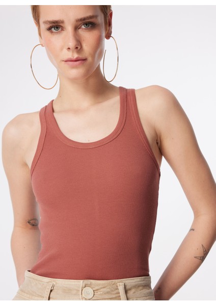 U Yaka Haki Kadın T-Shirt L241615A95-Kolsuz T-Shirt fırsatları