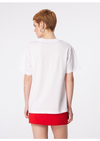 Yuvarlak Yaka Baskılı Beyaz Kadın T-Shirt 241K1J0710