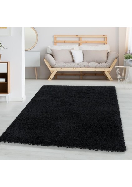 Yumuşak Yüksek Havlı 30 mm Shaggy Salon Halısı Düz Siyah Renkli