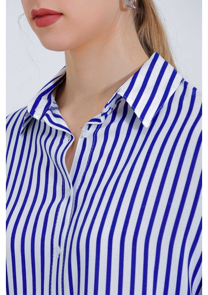 Kadın Çizgili Oversize Gömlek Saks Mavi fırsatları