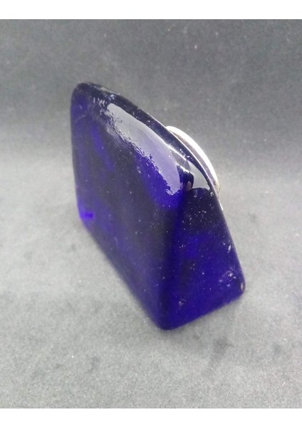 Atatürk Insiyalli Dökme Cam Kağıt Ağırlığı El Yapımı Obje 8X6X4CM Lacivert Gümüş Renk 1 Adet fiyatları