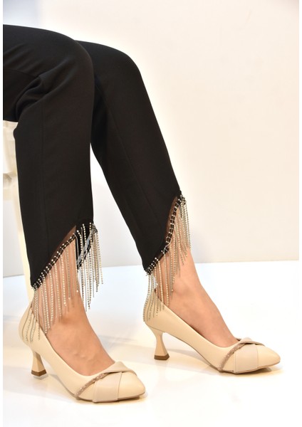 (Rıch&famous) Taş Biye Detaylı Topuklu Kadın Ayakkabı Bej modelleri