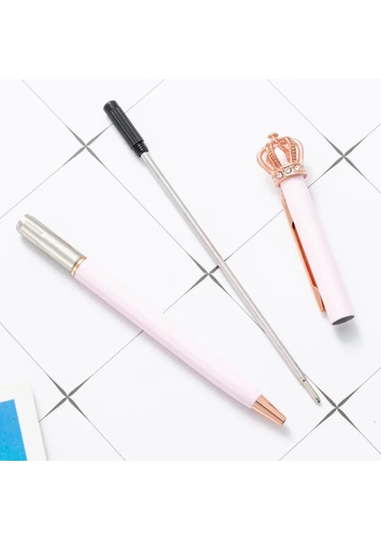 Pembe Tarzı Metal Taç Tükenmez Kalem ve Ücretsiz Kalem Refil Ilginç Özel Logo Tükenmez Peool Kırtasiye Okul Ofis Malzemeleri (Yurt Dışından) indirimleri