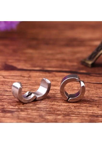 Siyah 1 Pairs Geometrik Punk Rock Siyah Titanyum Ayar Steeling Kulak Manşet Yüzükler Küpe Üzerinde Klip Minimalist Moda Takı 2018 (Yurt Dışından) modelleri