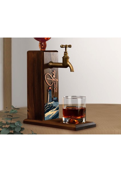 Kişiye Özel Kabartma Isimli Manzara Tasarımlı Musluklu Ahşap Viski Standı-10 Viski Çeşmesi, Doğum Günü Hediyesi, Içki Dispenseri modelleri