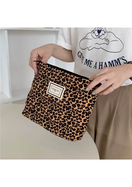 Bir Stil Yeni Leopar Baskı Kozmetik Çantası Kore Kadın Ekose Kozmetik Çantası Büyük Kapasiteli Kadın Seyahat Makyaj Saklama Çantası Güzellik Kılıfları (Yurt Dışından) fiyatları
