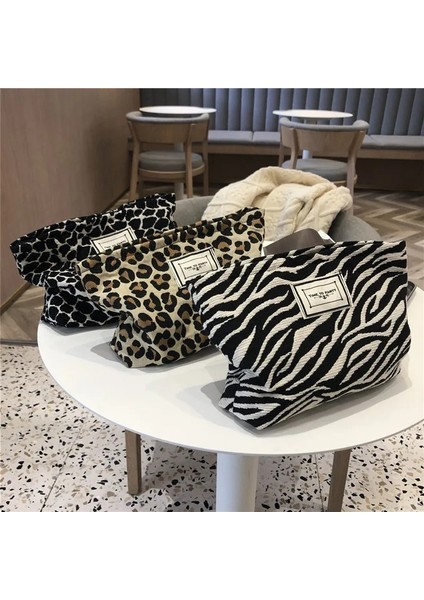 Banmawen Stili Büyük Kadın Leopar Kozmetik Çantası Kanvas Su Geçirmez Fermuar Makyaj Çantası Seyahat Yıkama Makyaj Organizatör (Yurt Dışından) fiyatları