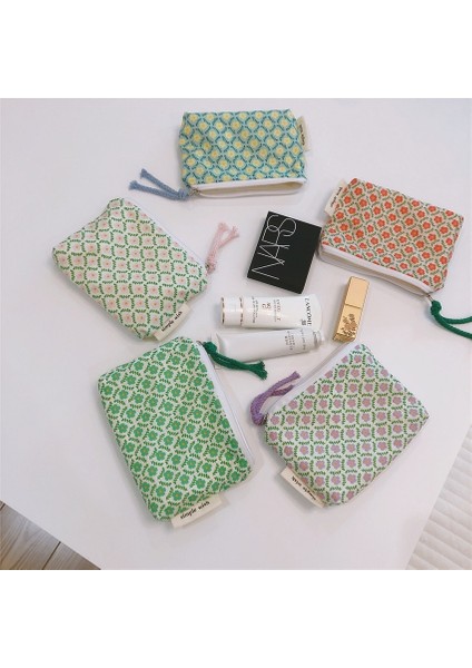 D Tipi Stili Küçük Çiçek Kozmetik Çantası Pamuk Mini Kumaş Kadın Seyahat Makyaj Makyaj Çantası Kore Kadın Küçük Çanta Fermuarlı Bozuk Para Kesesi Kılıfı (Yurt Dışından) modelleri