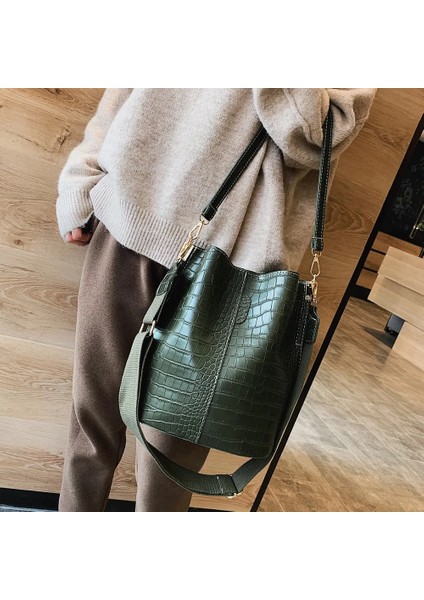 Coofer Tarzı 26CMX28CMX16CM Vintage Kadın Crossbody Çanta Yeni Omuz Çantası Moda Çanta ve Çantalar Deri Taş Desen Fermuarlı Kova Çantalar (Yurt Dışından)