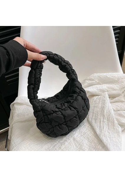 Siyah Stil 20X5X15CM Şeker Renk Kadın Küçük Çanta Kapitone Ekose Naylon Pamuk Üst-Kollu Mini Bulut Çanta Trend Sevimli Kısa Saplı Tote Bayanlar Debriyaj (Yurt Dışından) indirimleri