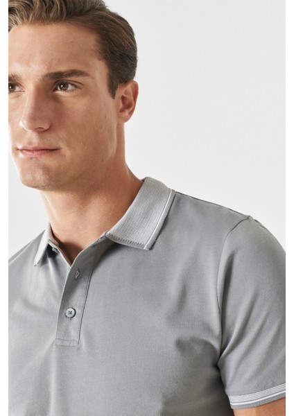 Erkek Açık Bej Beyaz-Gri Melanj-Beyaz 3'lü Çekmeyen Pamuklu Slim Fit Kıvrılmaz Polo Yaka Tişört