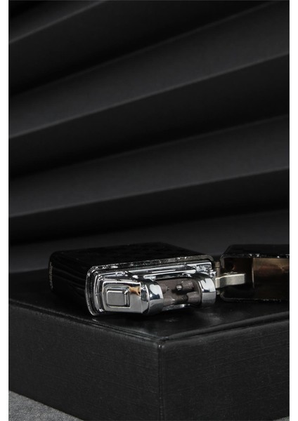 Mavi Renk Kapaklı Şarjlı Çakmak 24CSM22108AR06 fırsatları