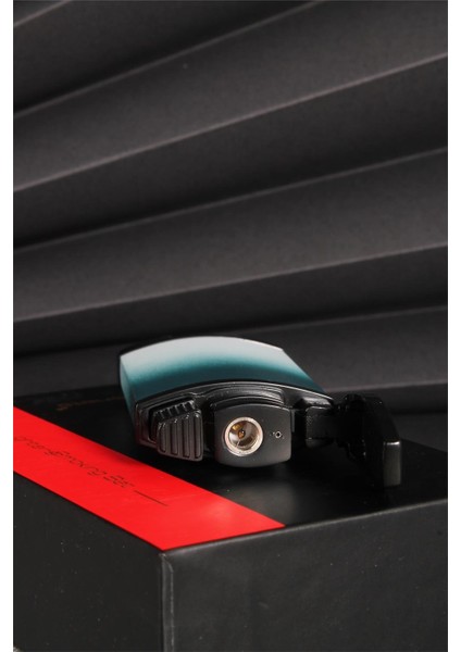 Mavi Renk Özel Tasarım Gazlı Çakmak 24CSM906MR01 fırsatları