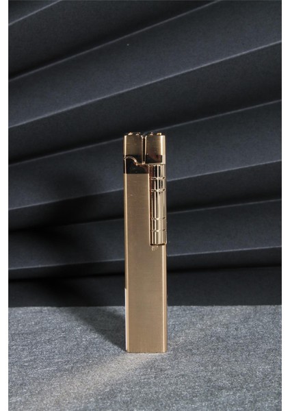 Altın Renk Kapaklı Özel Tasarım Gazlı Çakmak 24CSM901TR05