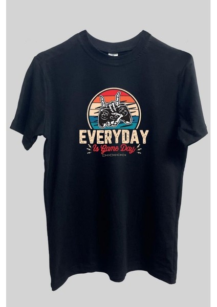 %100 Pamuk Standart Kesim Sıfır Yaka Kısa Kollu Oyuncu Baskılı Siyah T-Shirt