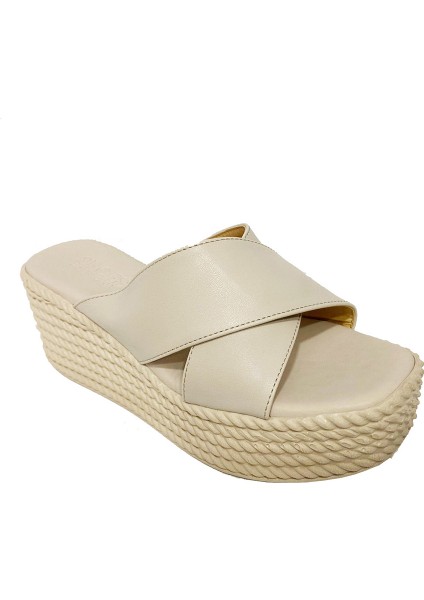 Shoes 814-24 Deri Trend Fashıon Dolgu Topuklu Kadın Terlik