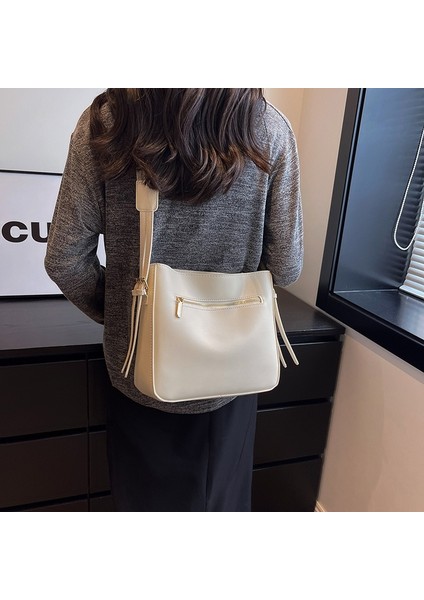 Yeni Moda Geniş Omuz Askılı Crossbody Çanta Moda Tek Omuz Kova Çanta Küçük Kare Çanta (Yurt Dışından)